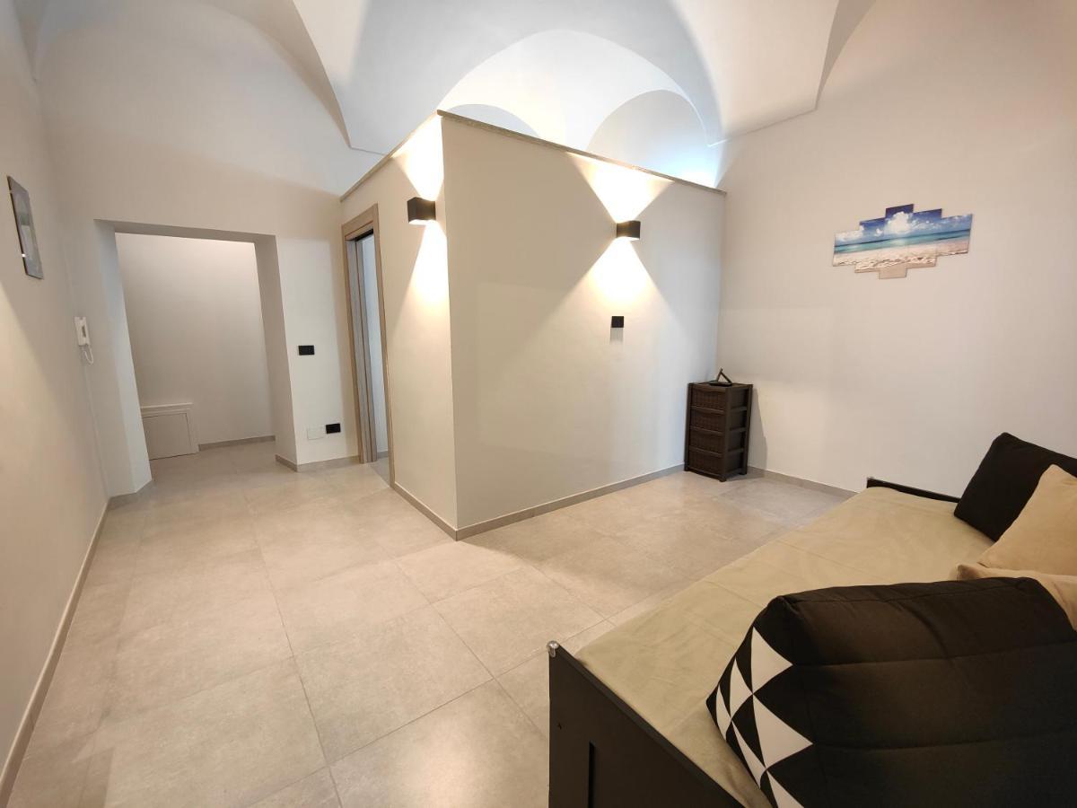 Hostdomus - Garibaldi Apartment