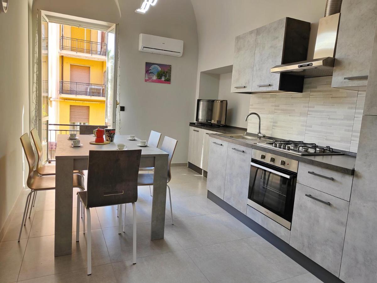 Apartment Hostdomus - Garibaldi *